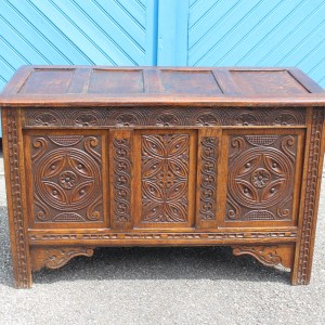Mid 19th Century Triple Panelled English Oak Chest