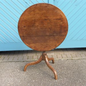 Original George III Oak Tripod Table on a Birdcage Swivel Base 