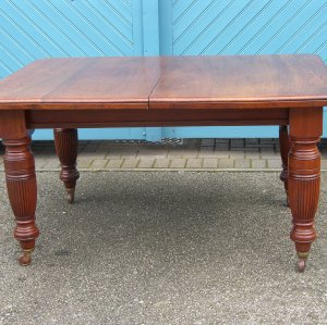 Large two-leaf Mahogany Dining Table with Winding Extension Mechanism